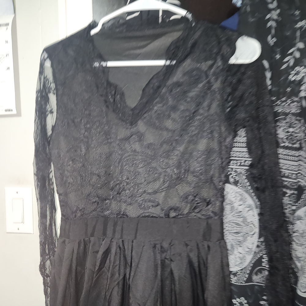 Elegant Black Lace Dress